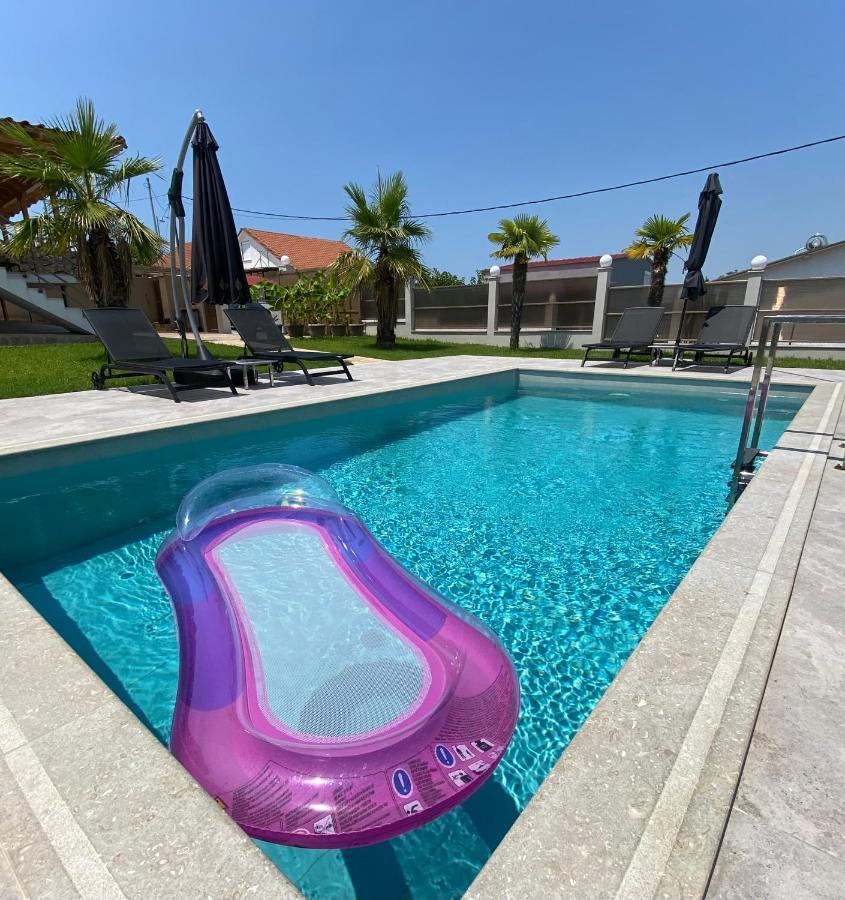 Villa Liana , Private Villa With Pool And Garden Vergia Exterior photo