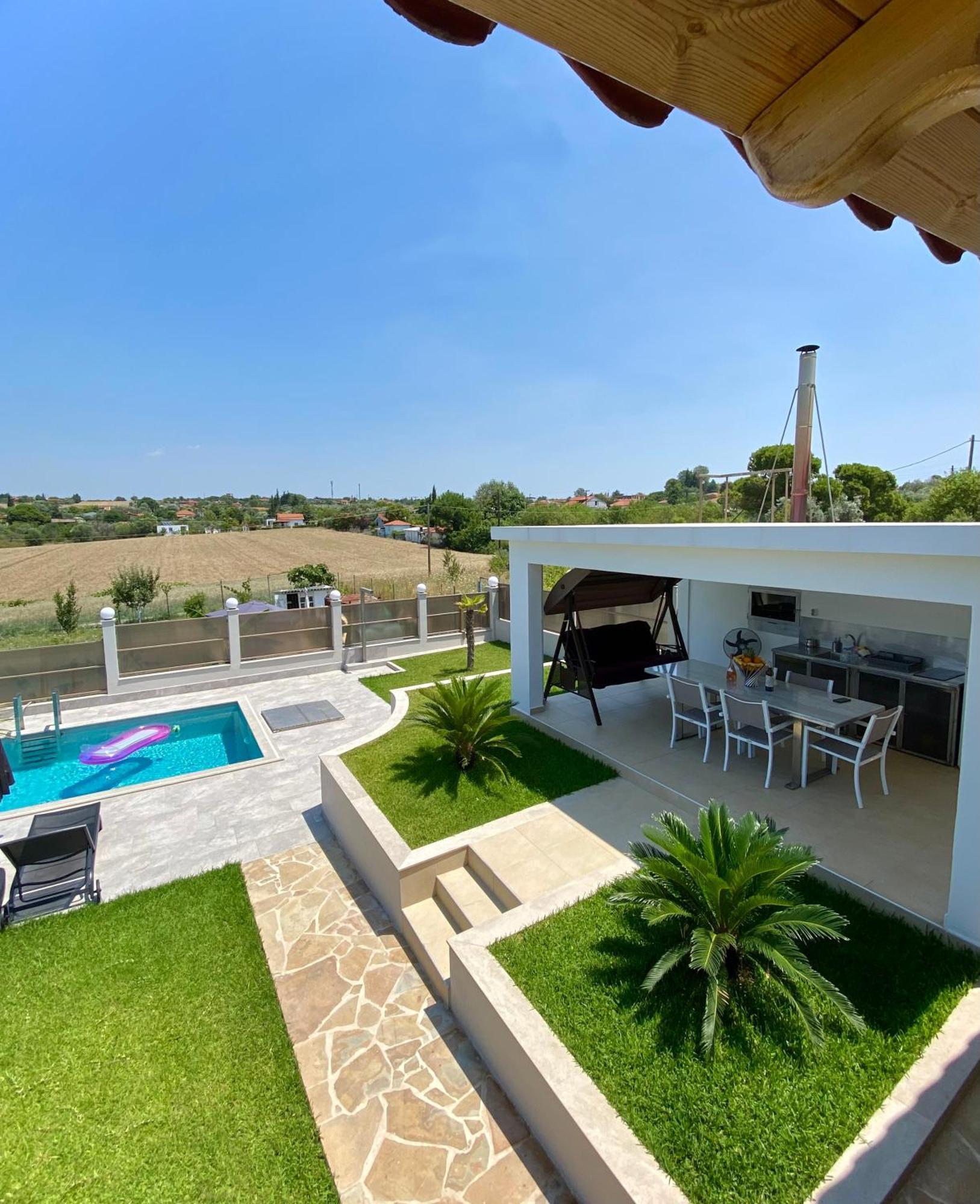Villa Liana , Private Villa With Pool And Garden Vergia Exterior photo